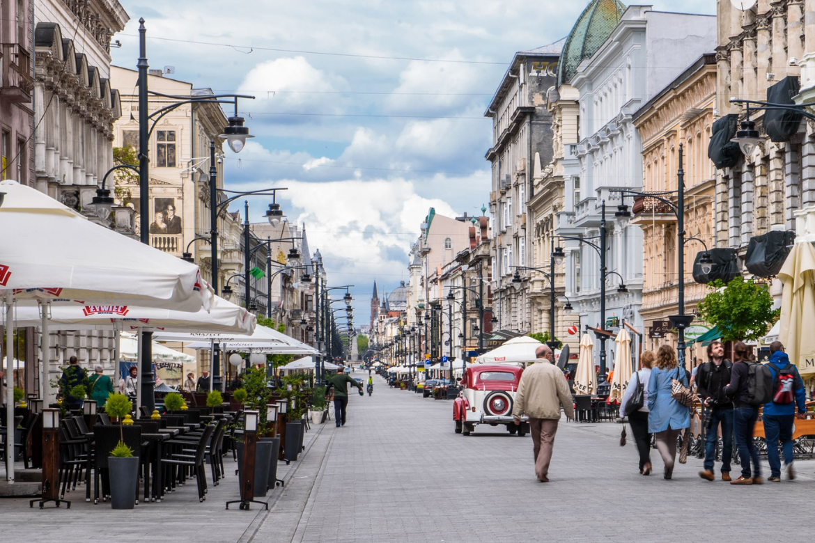 皮欧考斯卡大街（ Piotrkowska Street）