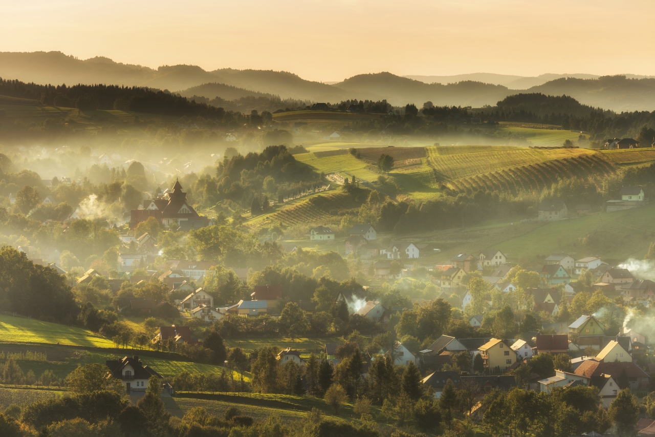 Poland countryside_1280x853.jpg